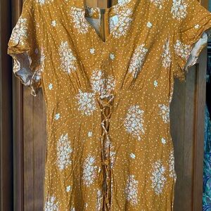 NWOT 🔥Xhilaration Mustard Dress with White and Pink Floral Pattern